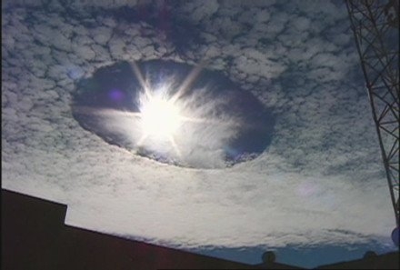 fallstreak hole  打开的异次元大门
