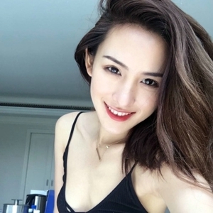 水灵秀气气质清新女生头像