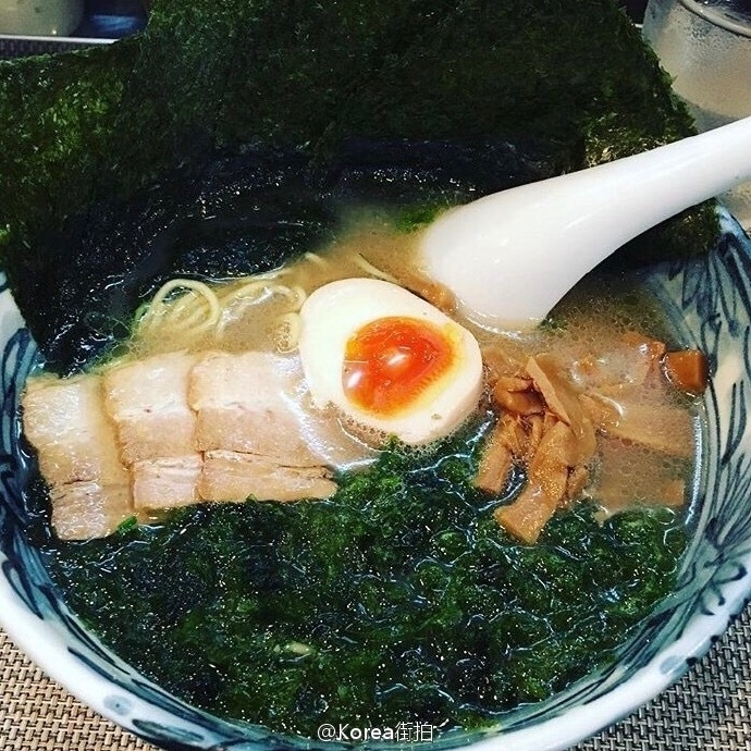 日式拉面  *