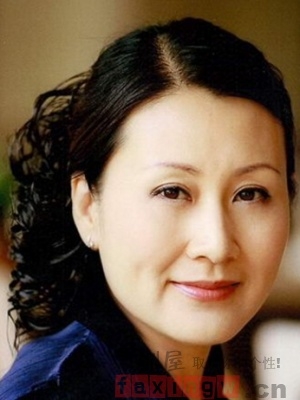 适合妈妈的发型 气质迷人更优雅