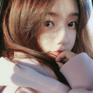没有了爱，地球便成了坟墓  清丽绝俗美丽四射唯美清新可爱女生头像