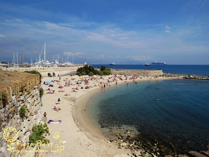 城市一角唯美意境海边风景图片