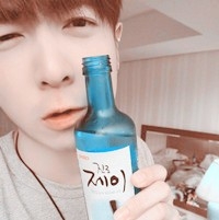 你的承诺还是没变     小清新微信情侣头像一左一右