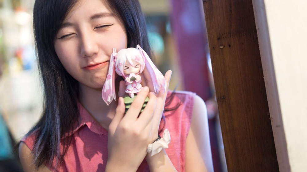 甜美可爱美女图片壁纸