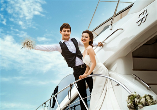浪漫海边清新情侣婚纱照爱情图片