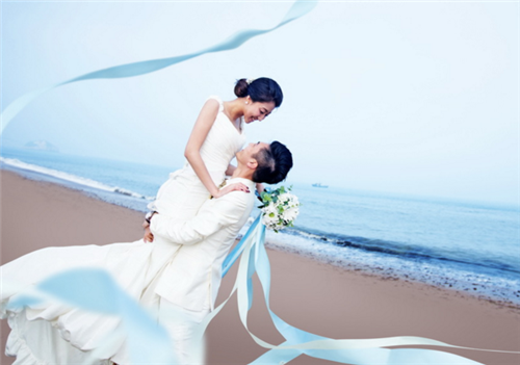 浪漫海边清新情侣婚纱照爱情图片