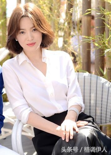 女人弄什么发型更显气质  老女神宋慧乔发型给你灵感