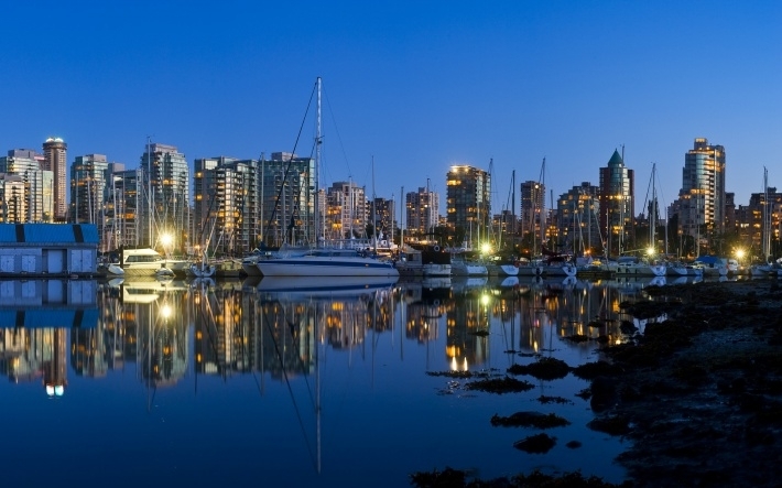 城市唯美建筑夜景图片壁纸