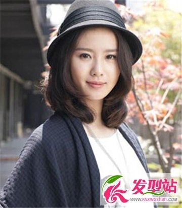 女生中分中短发发型 展现优雅淑女魅力