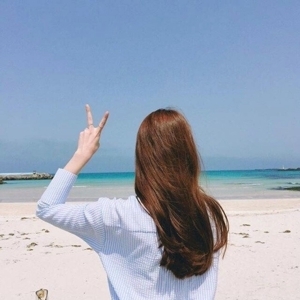 青春活力十足的小清新可爱女生头像