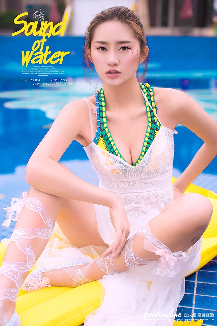Pool party 婚纱照