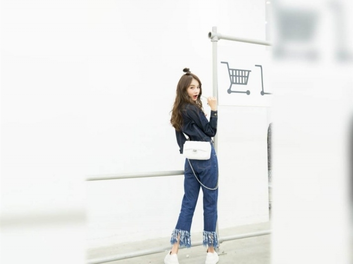 美女明星黄一琳高清电脑壁纸
