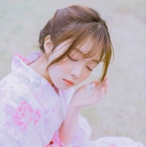清纯甜美动人女生微信头像