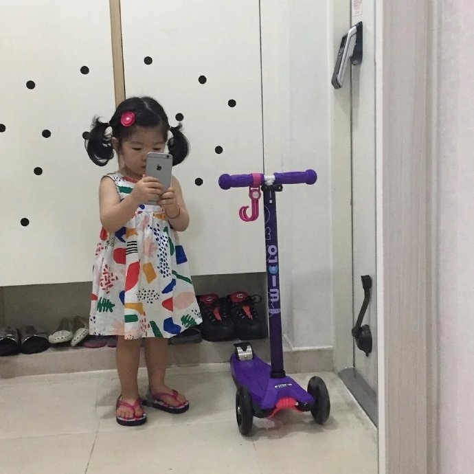 混世魔王の沈略：我就是这样一个爱自拍的girl~