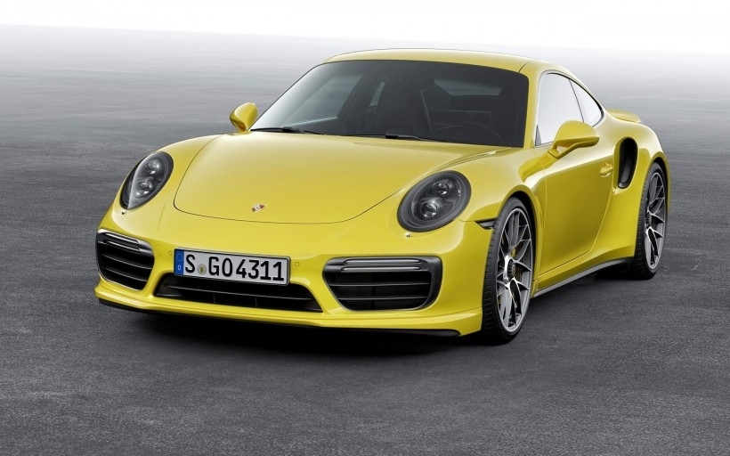 保时捷911 Turbo S桌面壁纸