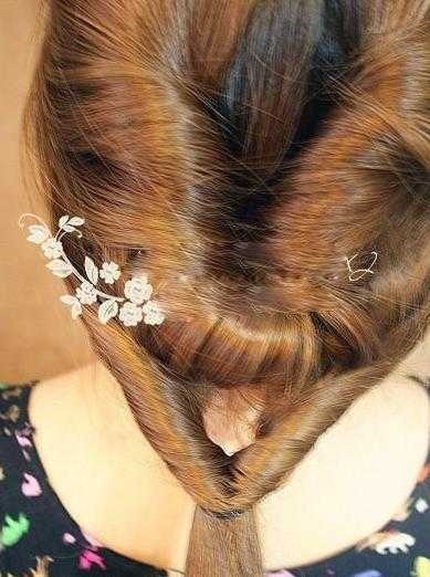 淑女风韩式盘发步骤图解