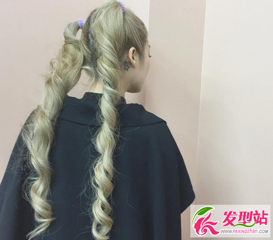 长发Lolita系的编发 Cosplay编发发型图片
