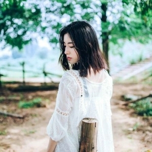 唯美意境长发美女头像