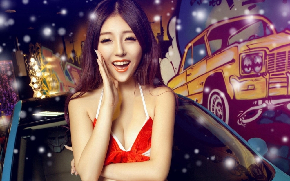 漂亮迷人的微笑性感美女桌面壁纸