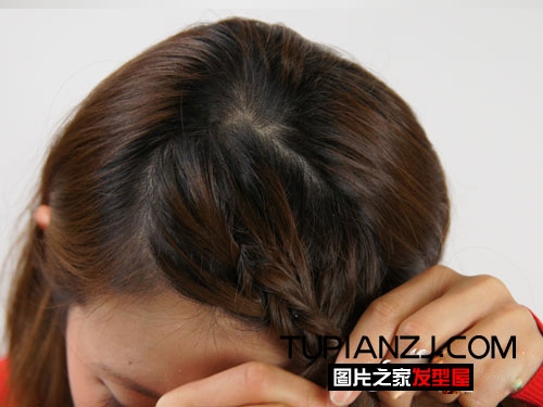 直发怎么扎好看 盘花苞头清新气质