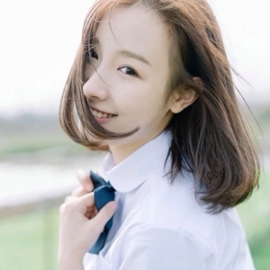 清纯甜美动人女生微信头像