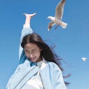 青春活力十足的小清新可爱女生头像