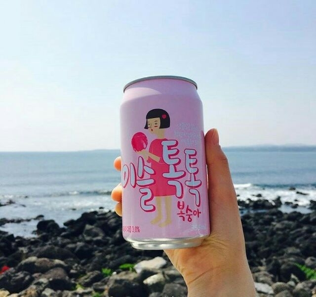 水蜜桃味碳酸酒 이슬톡톡