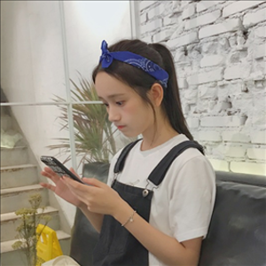 我放弃你的时候也放弃了自己  气质高雅美丽四射