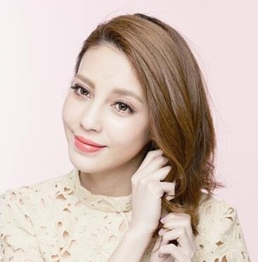 长卷发自己也可以打理的美美的 不用天天跑理发店