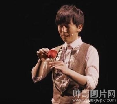 蔡威泽美国达人秀  蔡威泽表演  蔡威泽视频