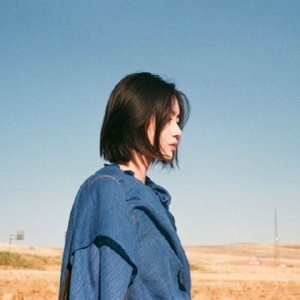 唯美意境长发美女头像