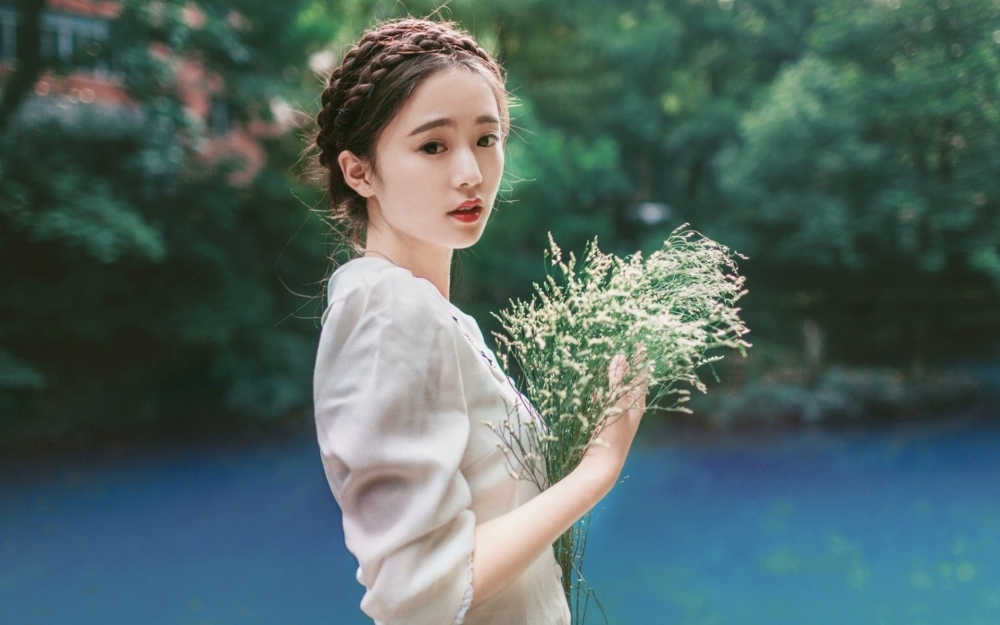小清新森系美女高清桌面壁纸图片