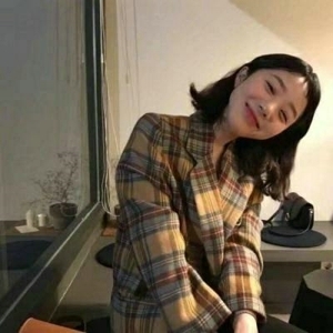 美丽动人唯美气质女生qq头像