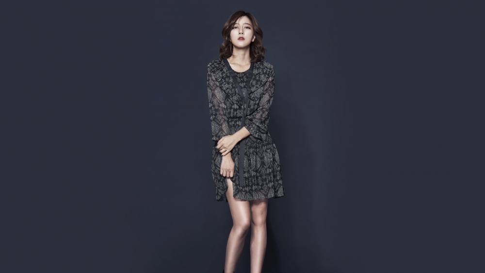 韩国美女崔允素壁纸