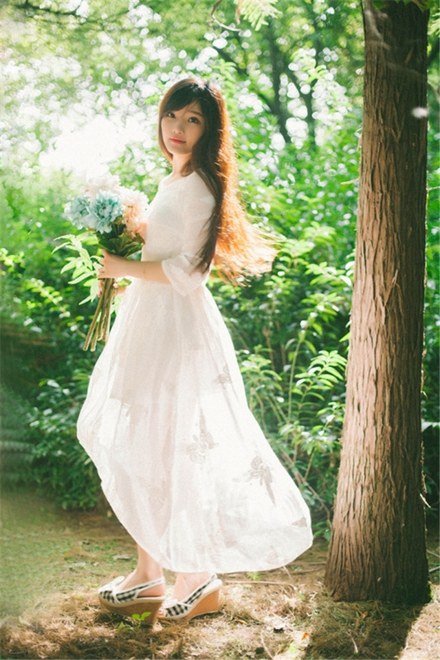 长发小新清美女手机壁纸下载