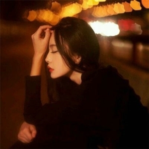 美丽动人的小清新侧脸头像