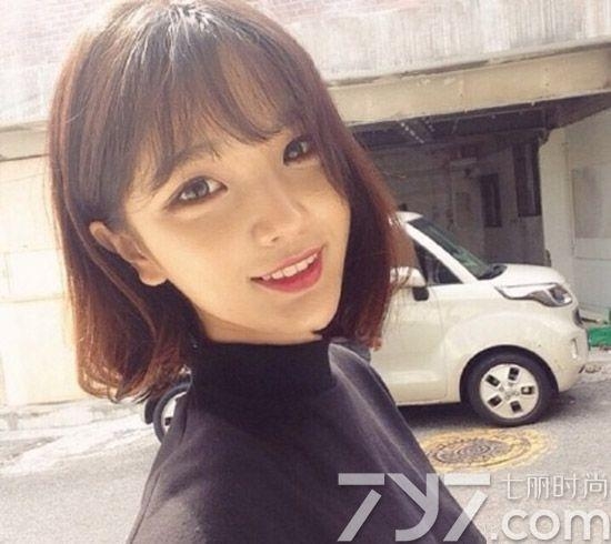 波波头短发发型图片  时尚发色好时髦