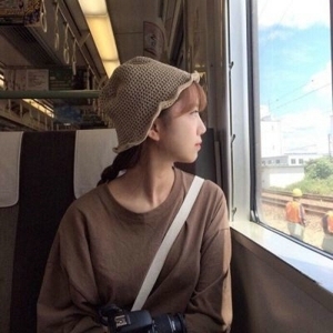 美丽动人的小清新侧脸头像