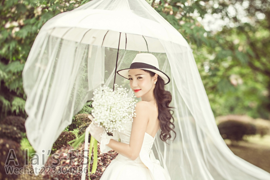 白色雨伞 婚纱照