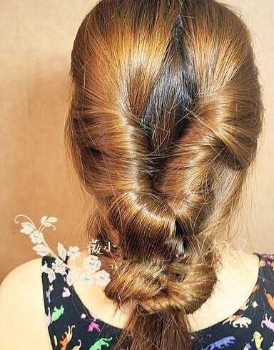 淑女风韩式盘发步骤图解