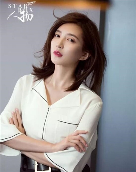 齐锁骨lob短发 娱乐圈女星都在剪