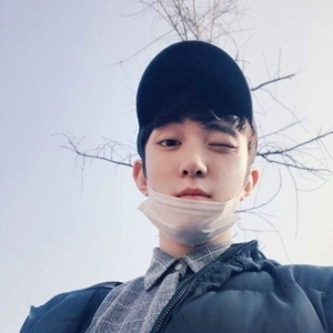 帅气的清新干净小男生微信头像