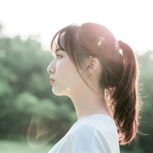 清纯甜美动人女生微信头像