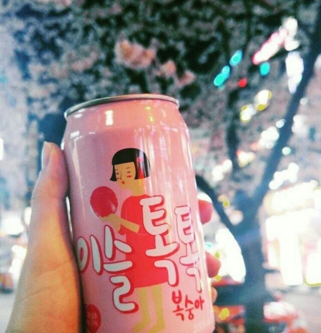 水蜜桃味碳酸酒 이슬톡톡