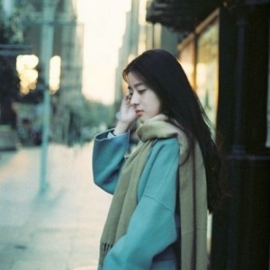 唯美意境长发美女头像