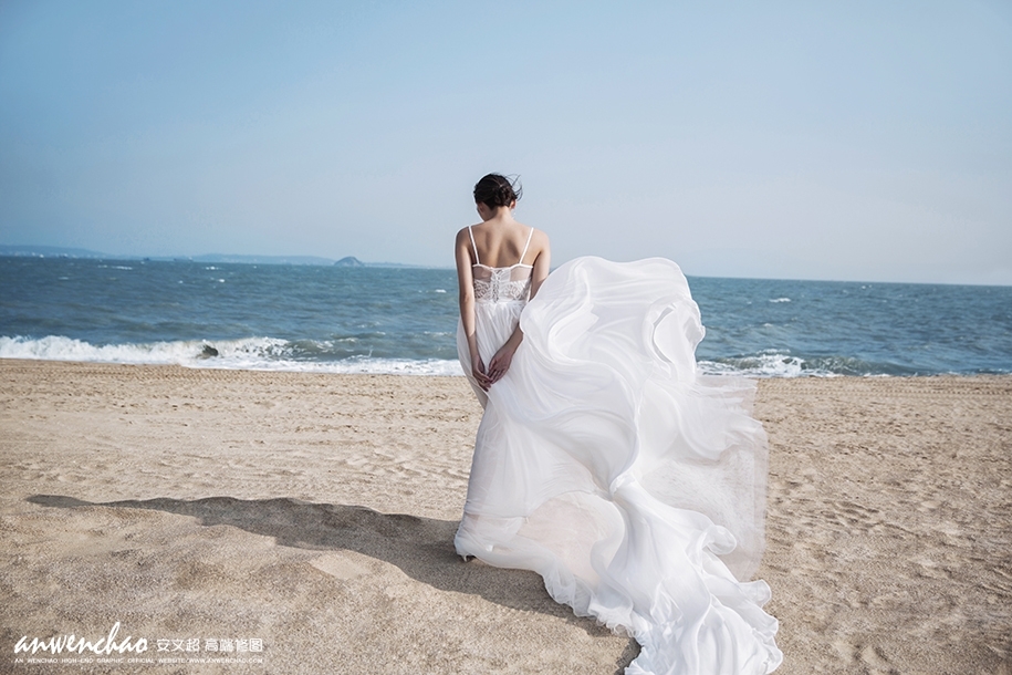 海风轻袭 婚纱照