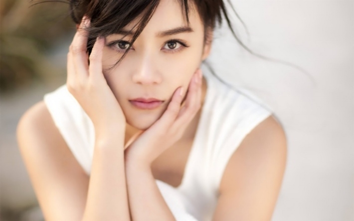 美女袁姗姗写真图片电脑壁纸