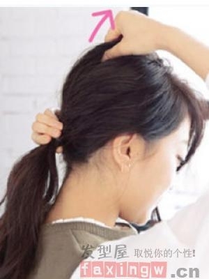 低马尾扎发图解 春末夏初更正当红