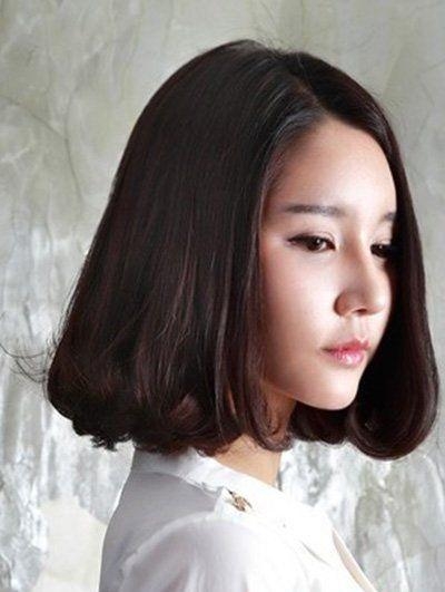 适合大脸女人的发型  十分的修饰脸型