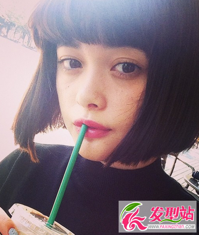 清纯减龄自然黑发回归 春节回家还是染回黑色吧！